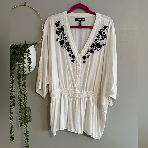 Love & Legend embroidered blouse size 20 - Picture 1 of 6